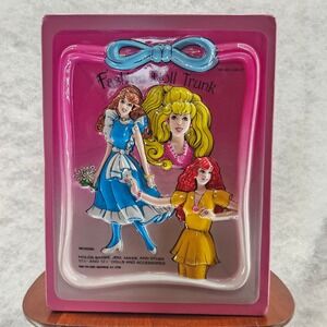 Vtg Tara Toy Corp Fashion Doll Trunk NO‎ 10350 Holds Barbie Jem Maxie Dolls Pink